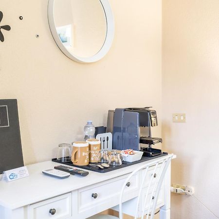 Corso 151 Hotel Олбия Екстериор снимка